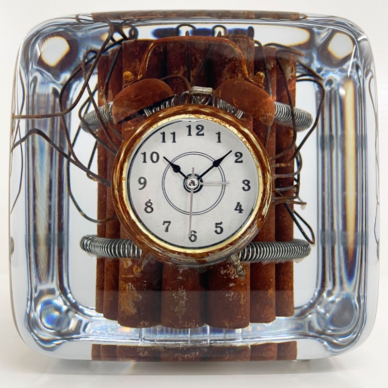 Emmanuel Meneses  — Time Bomb Oxide